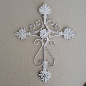 Hobby lobby cross